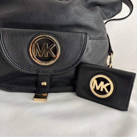 Michael Kors Black Hobo Bag Gold MK Logo & Wallet Set - Picture 2 of 14